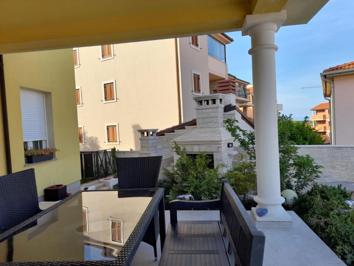 Villa Istriana Ližnjan Εξωτερικό φωτογραφία