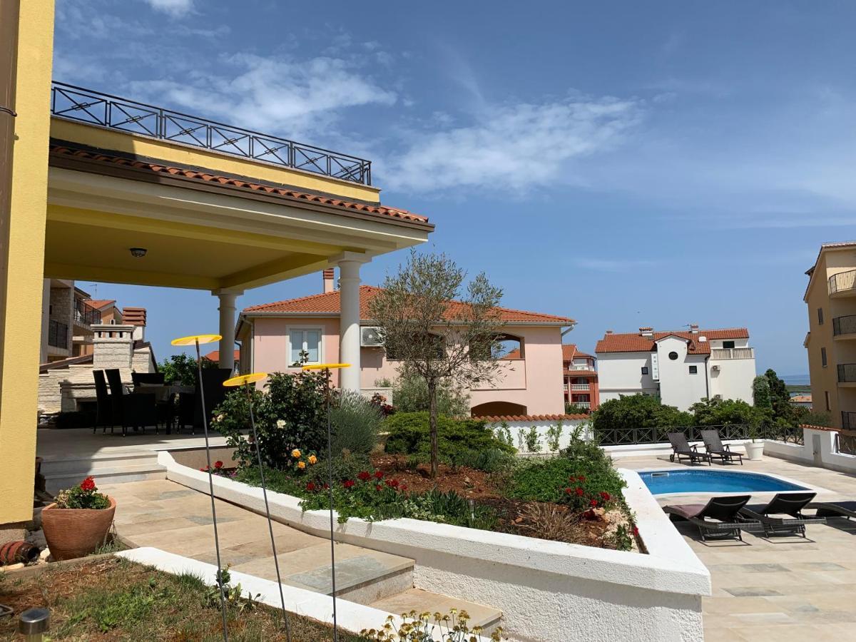 Villa Istriana Ližnjan Εξωτερικό φωτογραφία