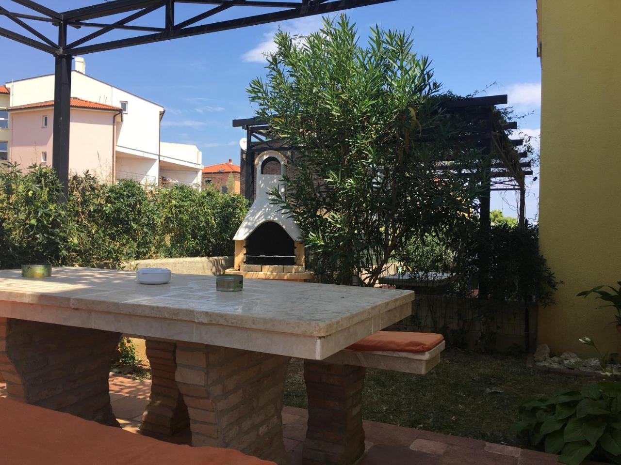 Villa Istriana Ližnjan Εξωτερικό φωτογραφία